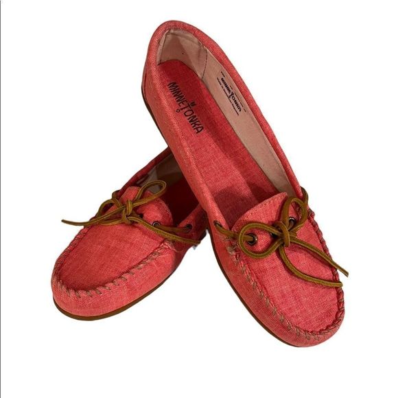 Minnetonka shoe, moccasin, boat, driving  Women Size 10 - Picture 2 of 9